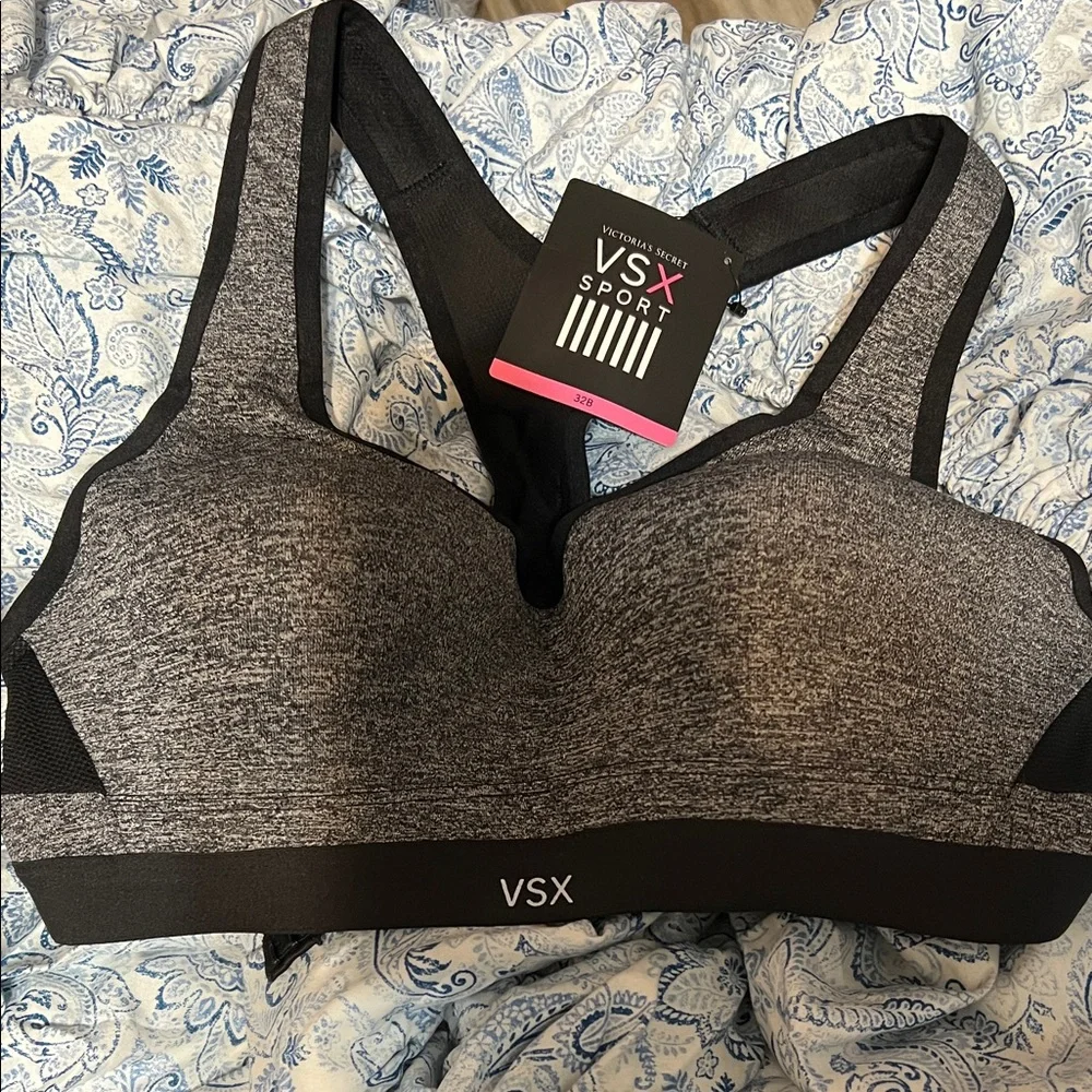 Victorias Secret Sports Bra - Picture 1 of 5